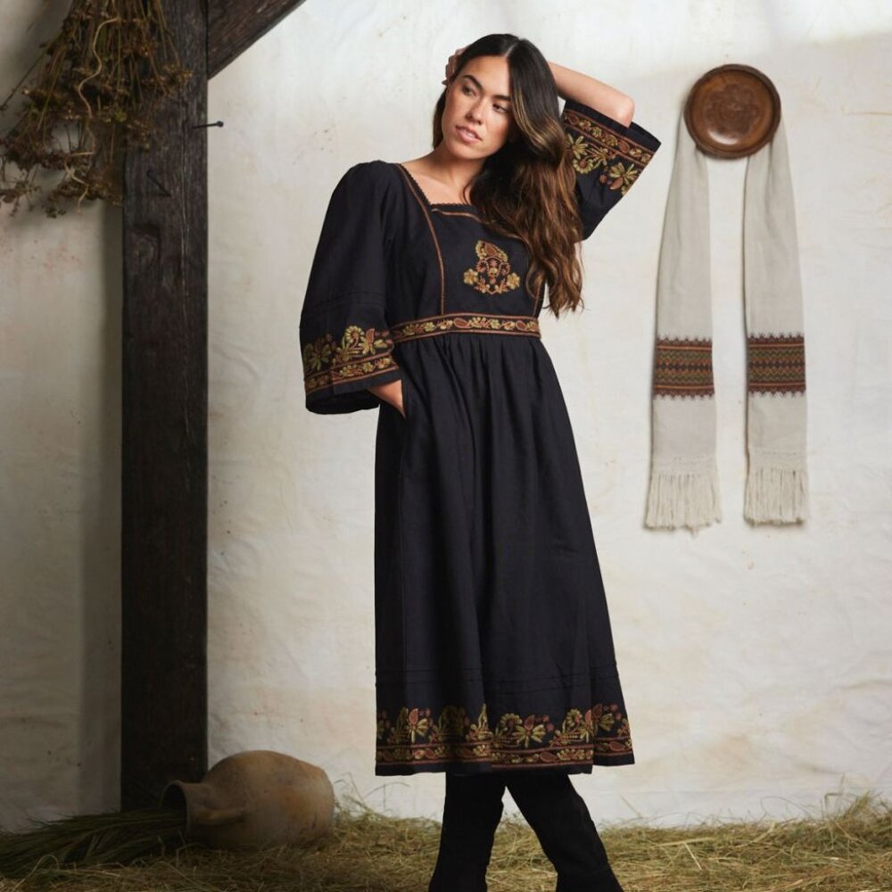Voriagh Embroidered Astrid dress